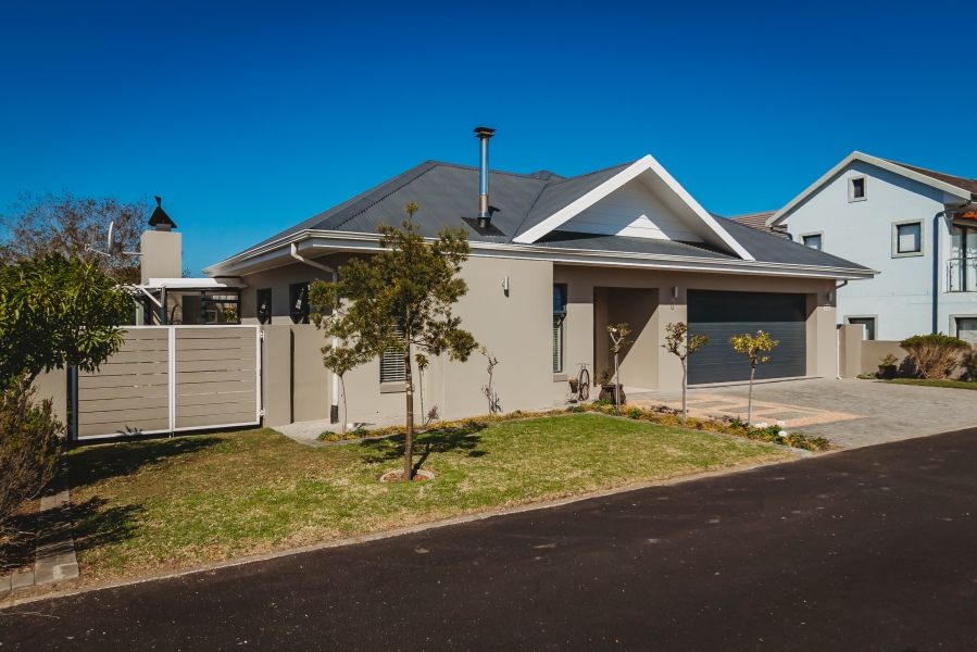 3 Bedroom Property for Sale in Kraaibosch Country Estate Western Cape